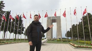 Türkiye’yi karış karış gezip yöresel tatları ekrana taşıyan Turgay Başyayla ile Lezzet Yolculuğu’nun Çanakkale’deki ilk durağı Kumkale köyü oldu. ...