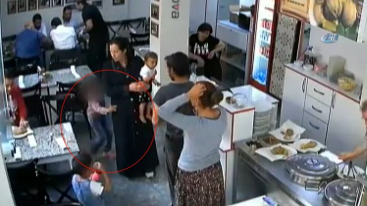 Çocuğuna hırsızlık yaptırdı