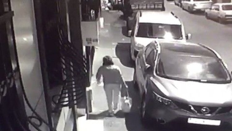 Bebeği çöpe böyle bırakmıştı... O kadın aranıyor!