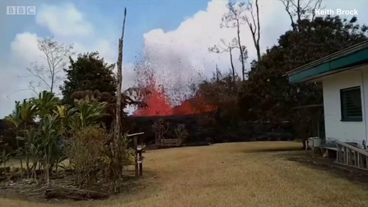 Hawai: Evinin arka bahçesindeki volkanik püskürmeyi görüntüledi