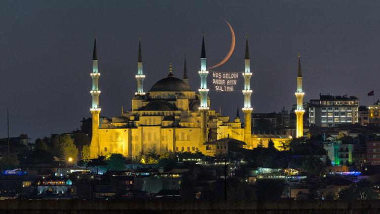 11 ayın sultanı Ramazan geldi! İlk teravih namazı kılınacak, ilk sahura kalkılacak