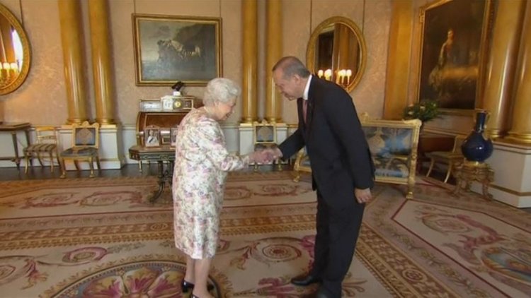 Cumhurbaşkanı Erdoğan Kraliçe Elizabeth ile görüştü