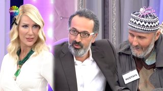 3 yıl sonra mezardan çıktığı iddia edilen Mustaf Dede Seda Sayan'ın stüdyodaki konuğu oldu. 