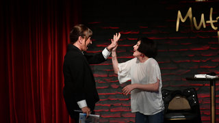 Gonca Vuslateri ise bir sahne gösterisine konuk oluyor!