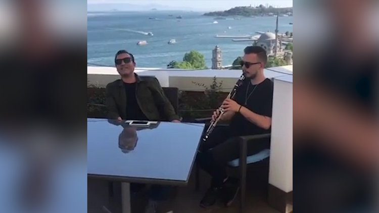 Rafet El Roman'dan Ciao Bella şarkısı