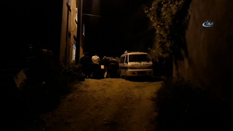 Cinnet getiren koca, eşini, 2 çocuğunu ve babasını öldürüp jandarmaya teslim oldu