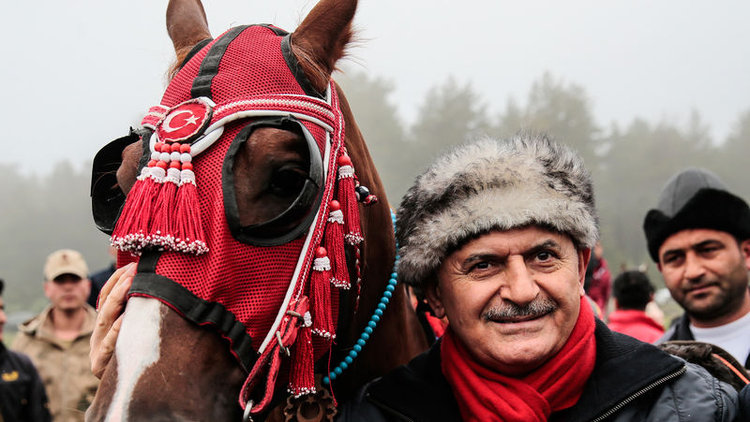 Başbakan Yıldırım: Tüm Ege&#039;yi Yunan denizi sanıyorlar