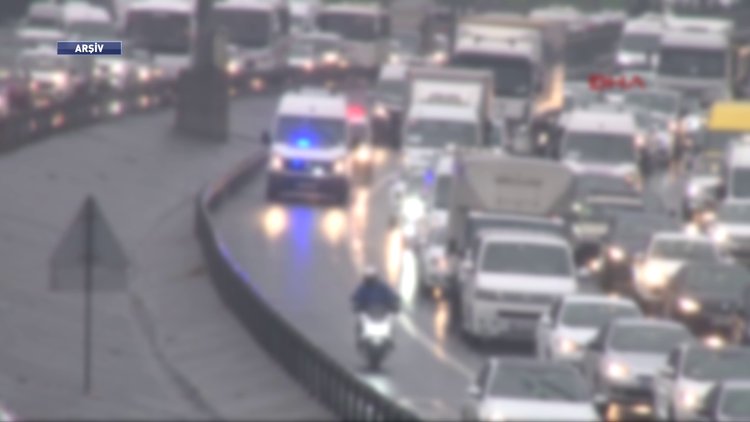 Çakarlı araç kullanan Milli Eğitim Müdürü'ne soruşturma