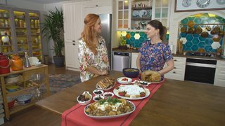 Pelin Karahan, Gönül Gürsoy ile orman kebabı, ekmek aşı, bolu beyi tatlısı ve oğmaç çorbası tariflerinin yapımını gösterdi. ...