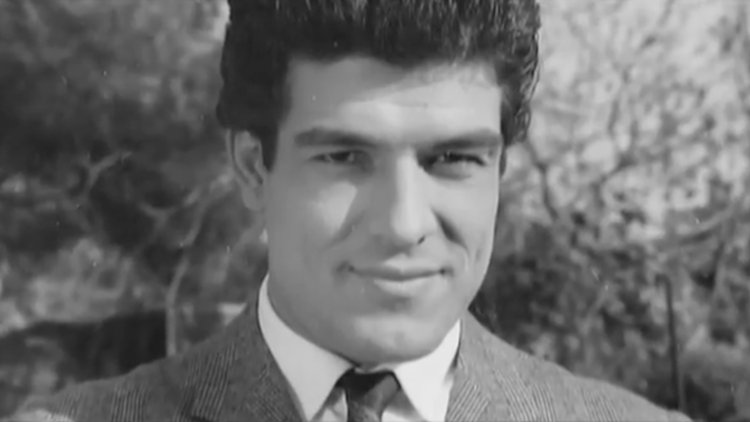 3 İnsan 3 Öykü - İzzet Günay, Ekrem Bora, Edis Hun (25 Nisan 2008)