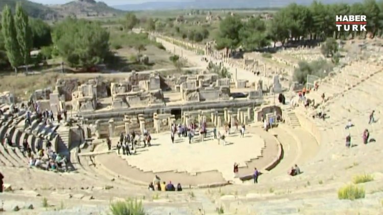 Efes Tiyatrosu'nun hikayesi