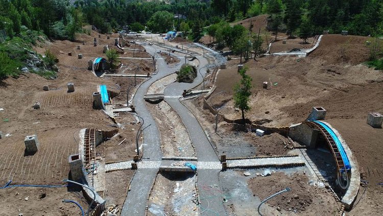 Sivas'ta hobbit köyü...