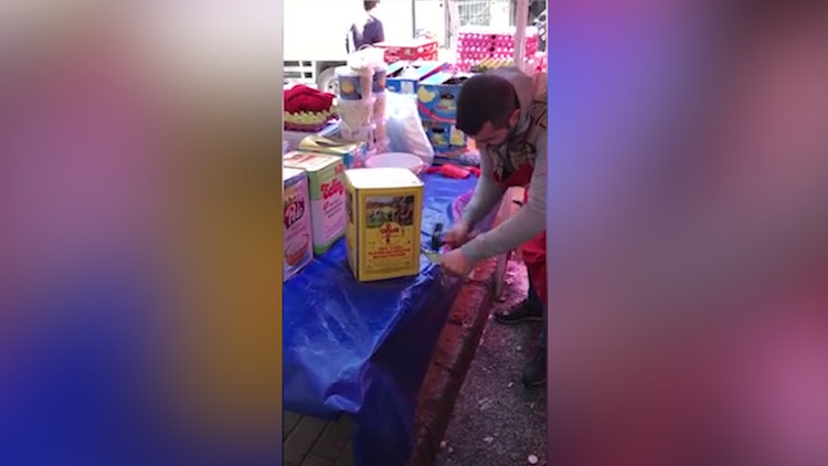 Peynir tenekesi açma sanatı