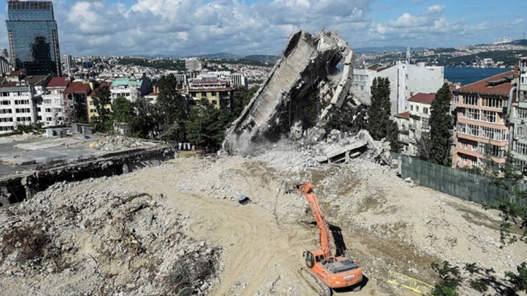 AKM'nin yıkımı tamamlandı