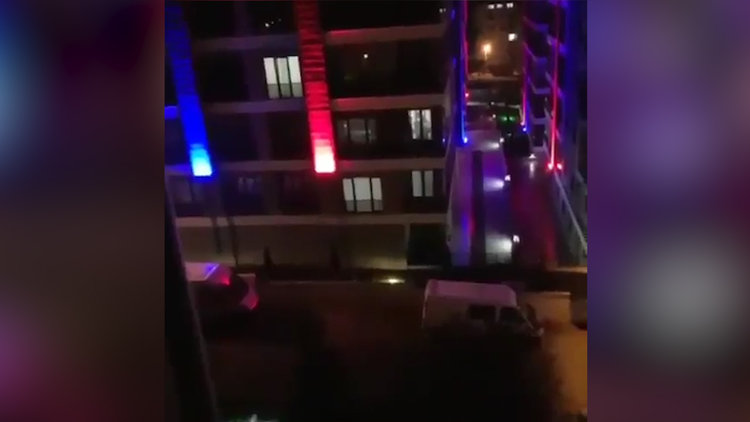 Ramazan davulcusundan sahur vakti Yıldız Tilbe şarkıları