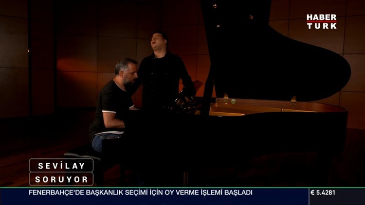 Kubat'tan Azeri Türküsü: Gülebilmez Gülüm