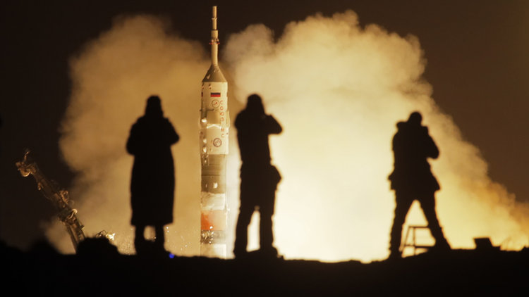 168 gün boyunca uzayda kaldılar! Soyuz, Dünya'ya döndü