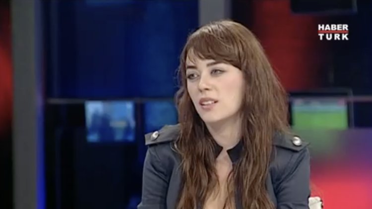 Hülya Avşar Soruyor - 27 Ekim 2009 (Demet Evgar, Emre Karayel, Serdar Özkan)