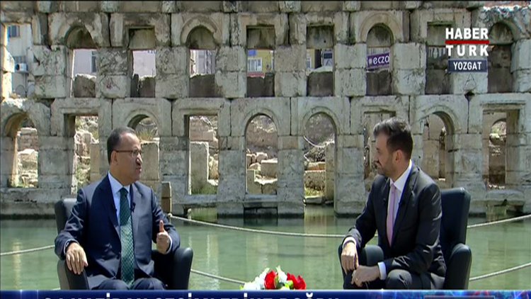 Bozdağ'dan "Seçime giderken operasyon yapılır mı?" yanıtı...