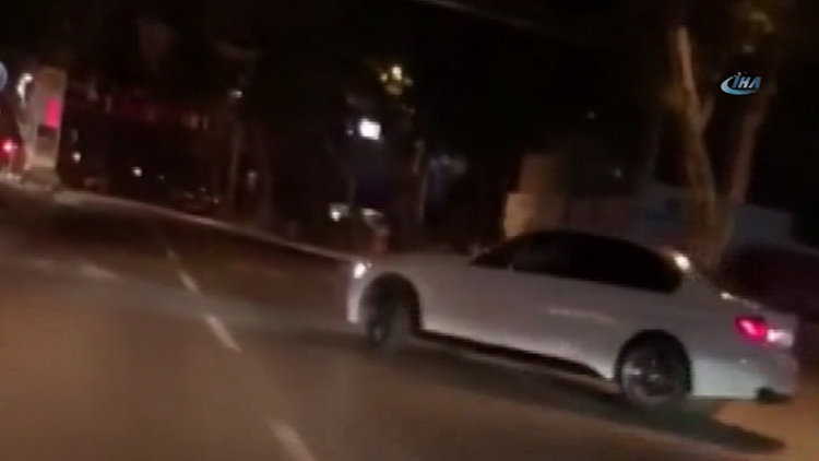 Trafik magandasının Bağdat Caddesi'nde terör estirdiği anlar kamerada