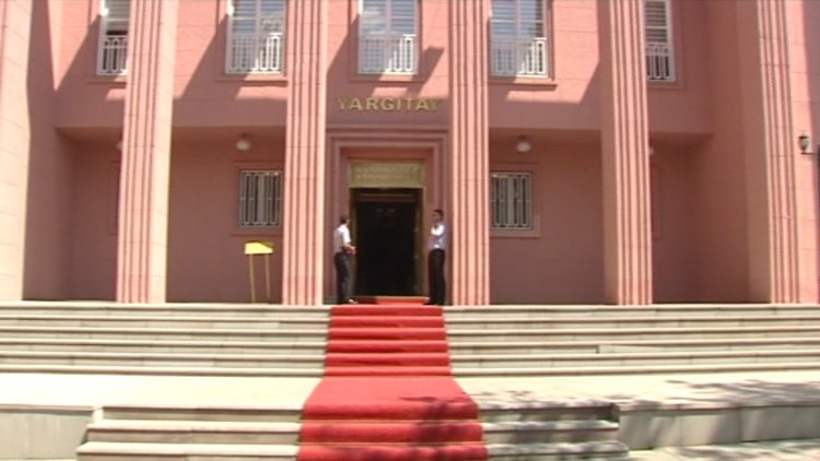 Savcı eş dava açtı, hâkim koca karar aldı