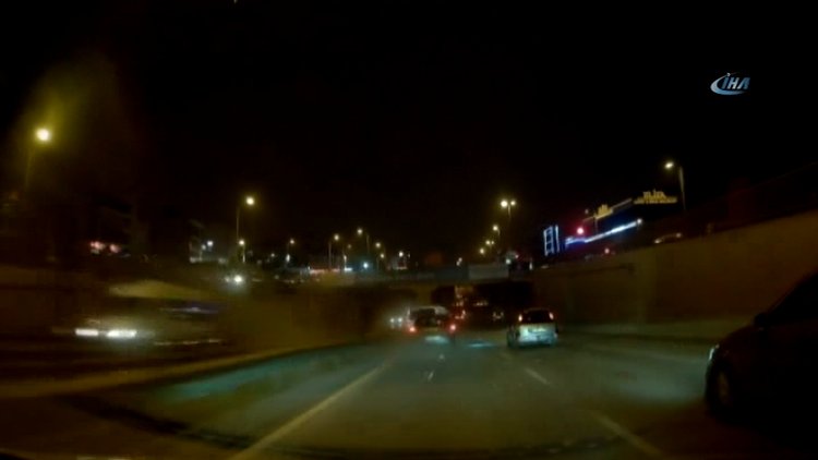 Şile Otoyolu'nda makas terörü ve kaza anı kamerada