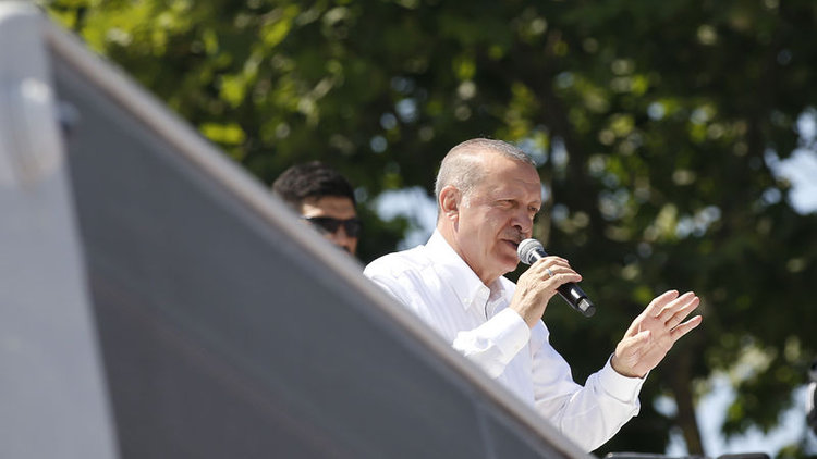 Erdoğan: Kandil&#039;i bombalıyoruz, birkaç güne başka müjdelerimiz de olacak