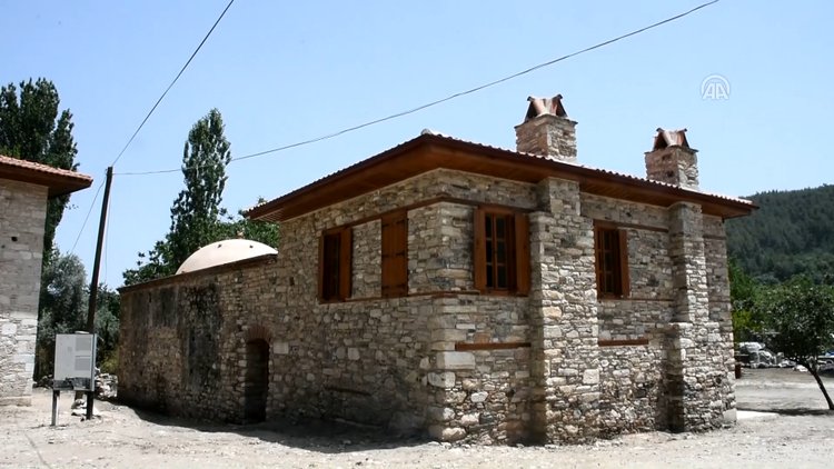 "Gladyatörler kenti"ndeki Selçuklu hamamı restore edildi