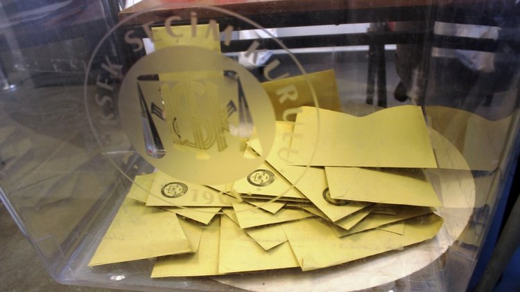 Liderler nerede oy kullanacak?