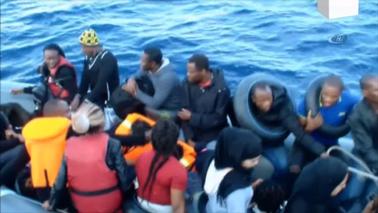 Kaçak göçmenler denizin ortasında böyle yakalandı