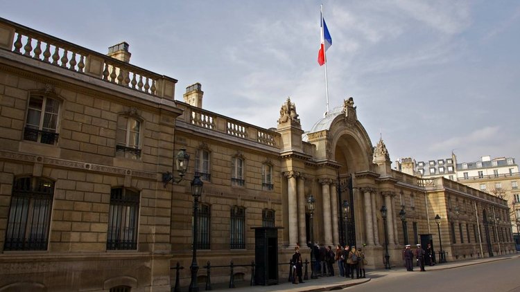 Macron&#039;a kızdılar, Élysée Sarayı&#039;nın gazını kestiler