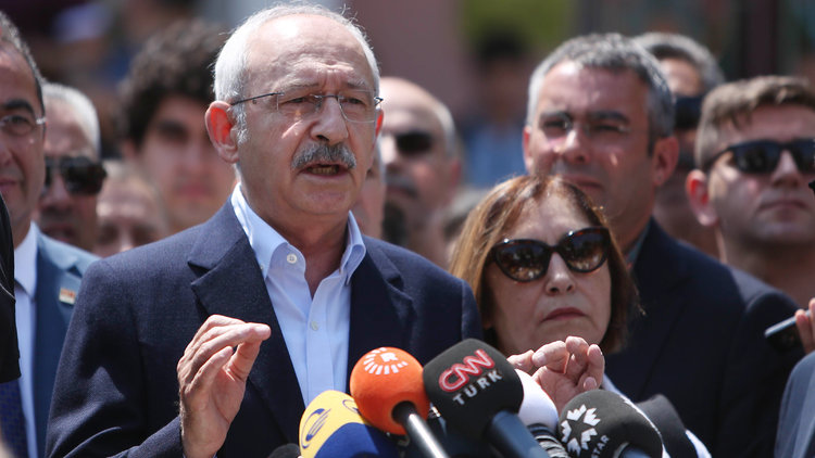 Kılıçdaroğlu kamu görevlilerini uyardı: Siyasi parti memuru değilsiniz...