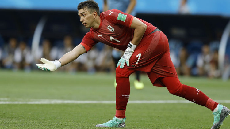 Muslera, Dünya Kupası tarihine geçti