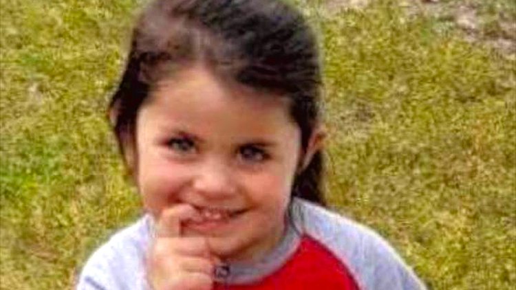 Ağrı'da kaybolan Leyla mezarlıkta aranıyor