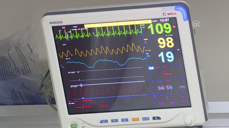 "Yaşamın kıyısındakiler" için fedakarca çalışıyorlar