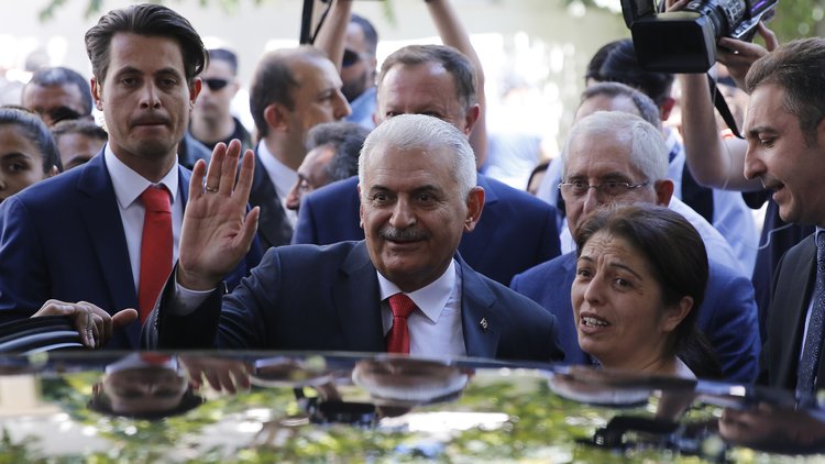 Başbakanlık'tan 'son başbakan' klibi