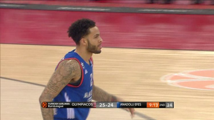 Polisle çatışmaya giren basketbolcu saklandığı evde ölü bulundu... Türkiye&#039;de de oynamıştı