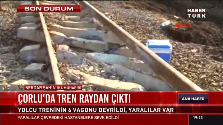 Çorlu'da tren raydan çıktı, 6 vagon devrildi: Yaralılar var