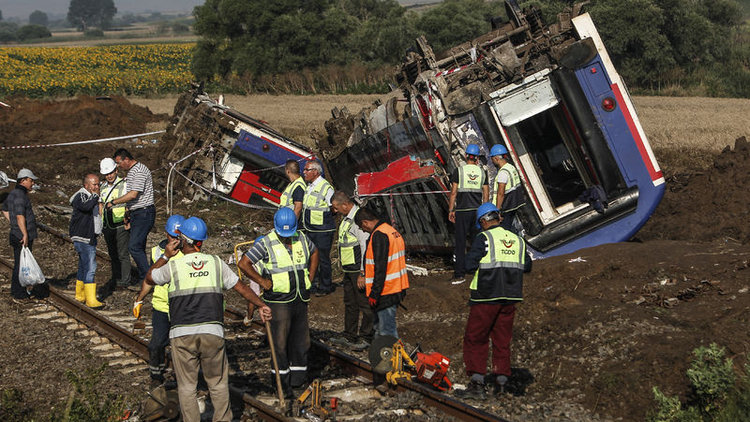 Türkiye&#039;yi yasa boğdular! Faciayla son bulan hayatlarda yürek yakan detaylar ortaya çıktı