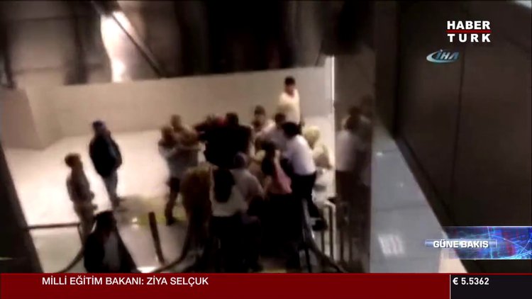 Adliyede tekme tokat kavga