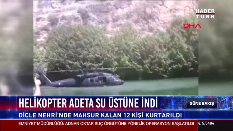 Helikopter adeta su üstüne indi