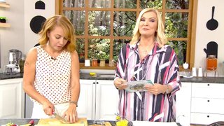 Patoloji ve Fitoterapi Uzmanı Dr. Elif Güveloğlu’dan doğru beslenme ve doğal karışımlar hakkında bilgiler sizleri bekliyor. ...