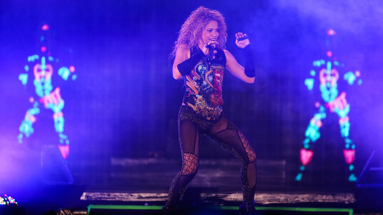 Shakira İstanbul'u salladı!