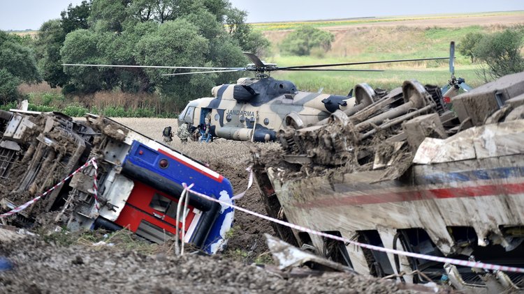 TCDD Tekirdağ&#039;daki tren kazasıyla ilgili rapor hazırladı... İşte ilk tespitler