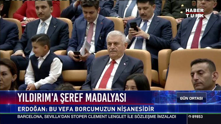 Yıldırım'a şeref madalyası