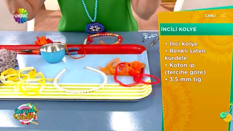 Derya Baykal'dan zarif hanımlara özel inci kolye!