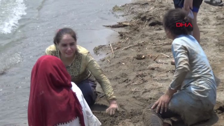 Serinlemek için göle giren iki çocuk boğuldu