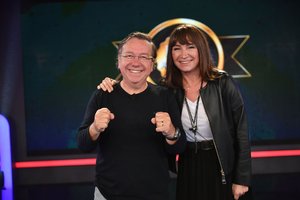 Demet Akbağ ile Çok Aramızda 18. Bölüm 2. Kısım