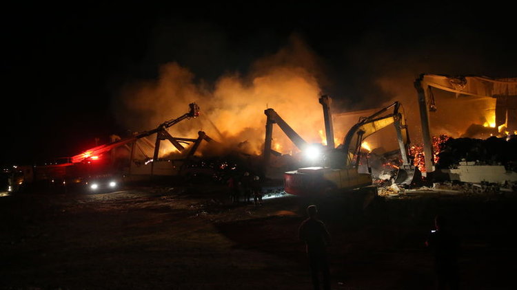 Şanlıurfa'da iplik fabrikasında yangın