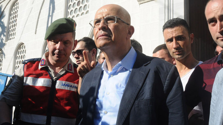Enis Berberoğlu: Dışarıyla haberleşmeyi kesme kararı aldım